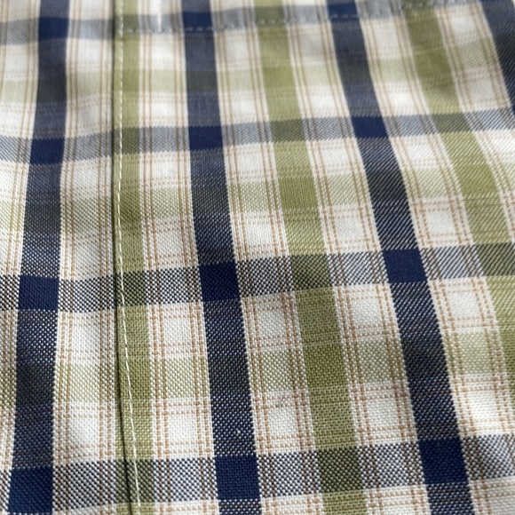 Men’s long sleeve button up - Picture 2 of 3